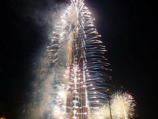 burj khalifa nye fireworks